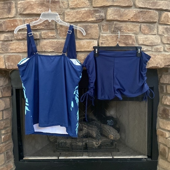 NWOT navy blue and teal tankini swimsuit. Adjustable straps with padded top XXL - Picture 2 of 7